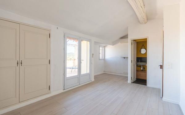 Appartement à vendre    4 pièces •  Pertuis