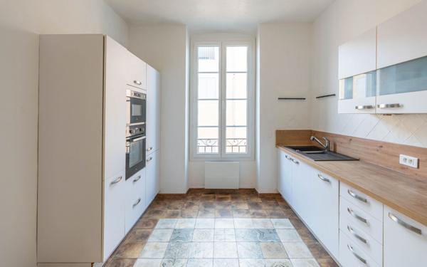 Appartement à vendre    4 pièces •  Pertuis