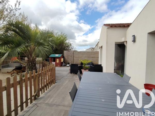 Maison à vendre 6 pièces 110 m² Le Poiré-sur-Vie