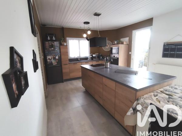 Maison à vendre 6 pièces 110 m² Le Poiré-sur-Vie