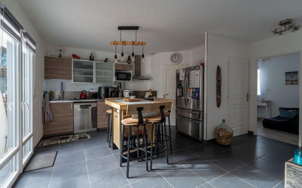 Maison à vendre    4 pièces •  Biscarrosse