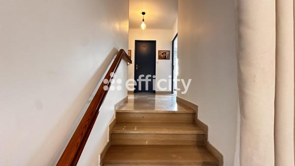 Maison
         6 pièces
        - 132 m² 310 000 € *