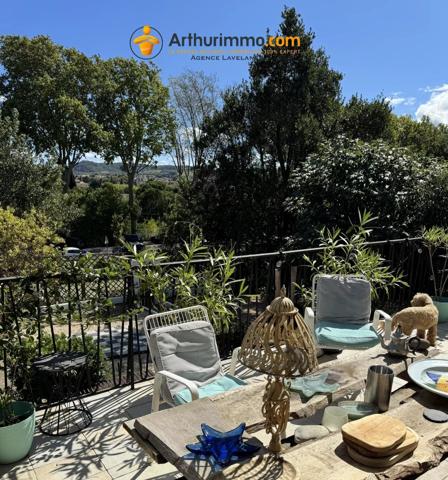 Vente                                                      Maison
                        
                     8 pièces                      158 m2                     à Carcassonne