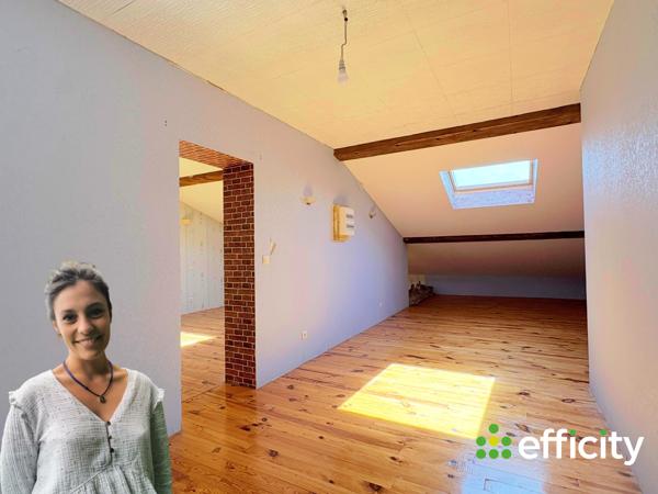 Maison
         8 pièces
        - 306 m² Exclusivité 415 000 € *