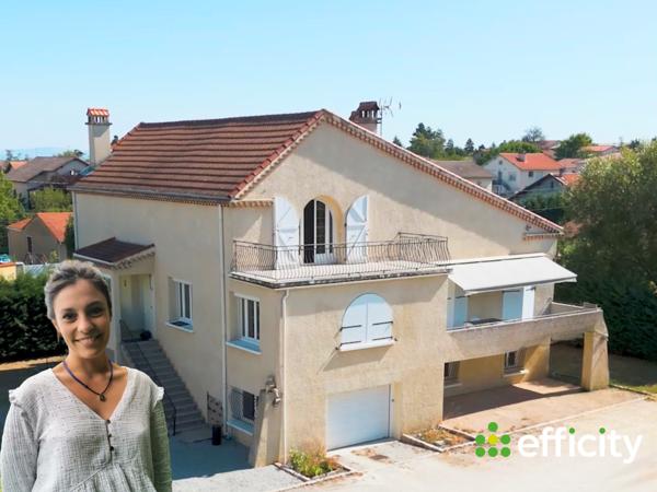 Maison
         8 pièces
        - 306 m² Exclusivité 415 000 € *