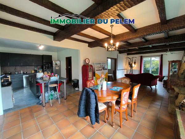 Callac (22160) 0 travaux, 0 vis à vis, à 2 pas des commodités !