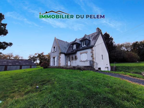 Callac (22160) 0 travaux, 0 vis à vis, à 2 pas des commodités !