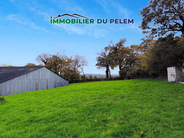 Callac (22160) 0 travaux, 0 vis à vis, à 2 pas des commodités !