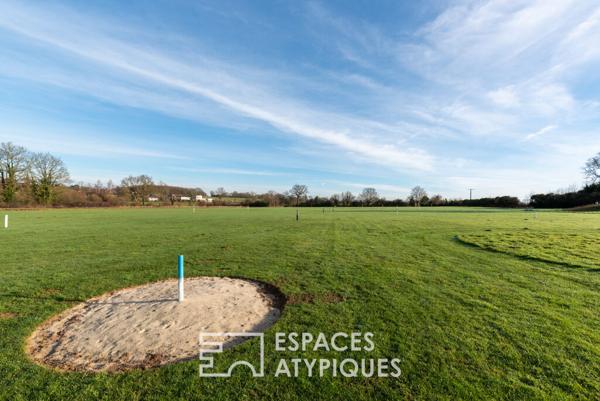 Le Domaine du Golf : Une Vie en Pleine Nature entre swing, possibilités Équestre et Caractère
