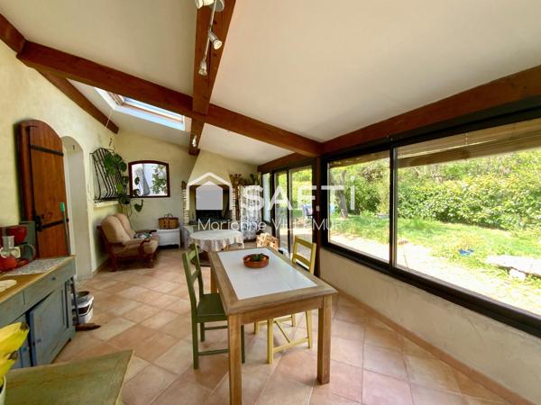 Proche Nérac, maison de Plain-pied d'environ 138 m² habitables sur un terrain de 3073 m²