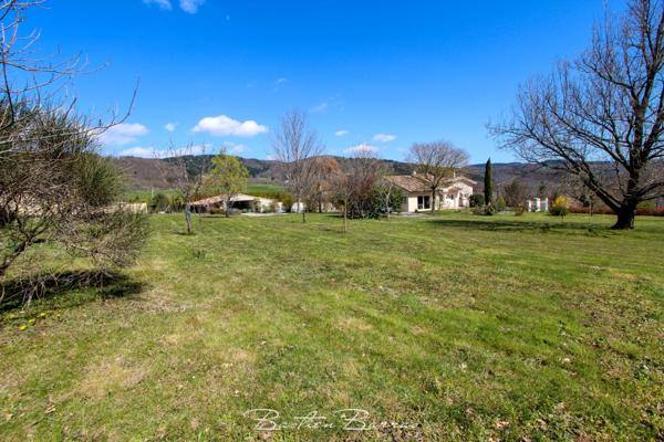 Maison à vendre 9 pièces VERNOUX EN VIVARAIS (07)