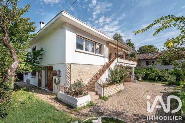 Maison à vendre 7 pièces 175 m² Saint-Martin-d'Hères