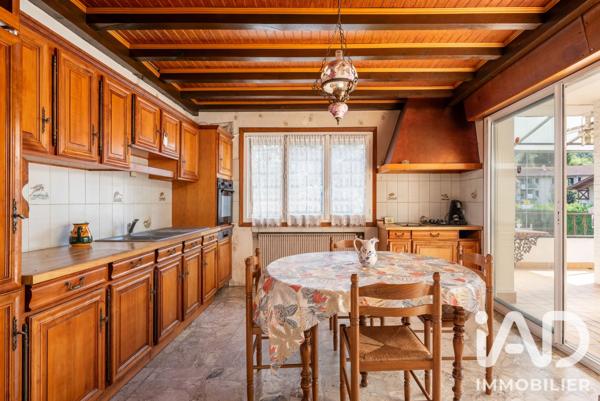 Maison à vendre 7 pièces 175 m² Saint-Martin-d'Hères