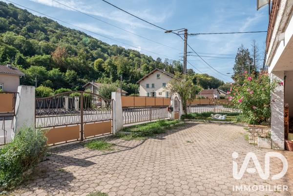 Maison à vendre 7 pièces 175 m² Saint-Martin-d'Hères