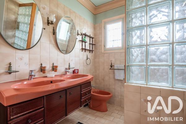 Maison à vendre 7 pièces 175 m² Saint-Martin-d'Hères