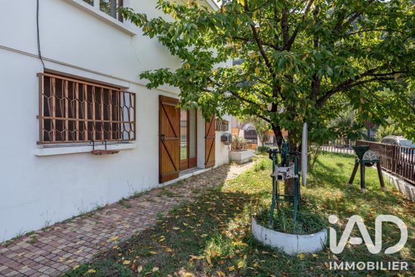 Maison à vendre 7 pièces 175 m² Saint-Martin-d'Hères