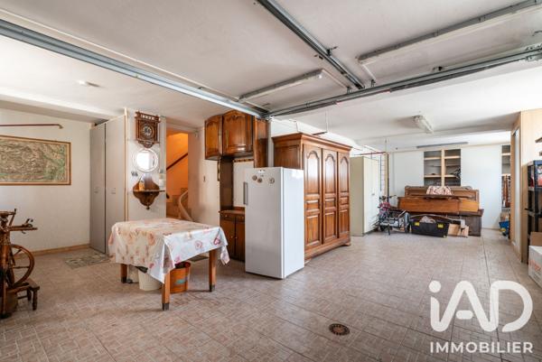Maison à vendre 7 pièces 175 m² Saint-Martin-d'Hères