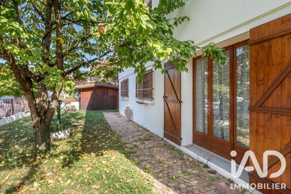 Maison à vendre 7 pièces 175 m² Saint-Martin-d'Hères