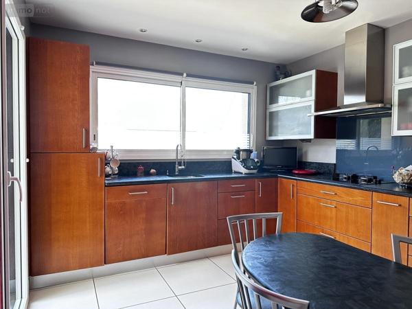 Maison à vendre à Saint-Avé dans le Morbihan (56890), ref : 56003-1421