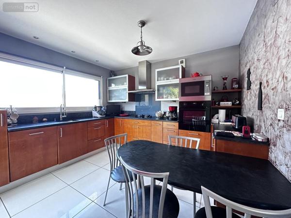 Maison à vendre à Saint-Avé dans le Morbihan (56890), ref : 56003-1421
