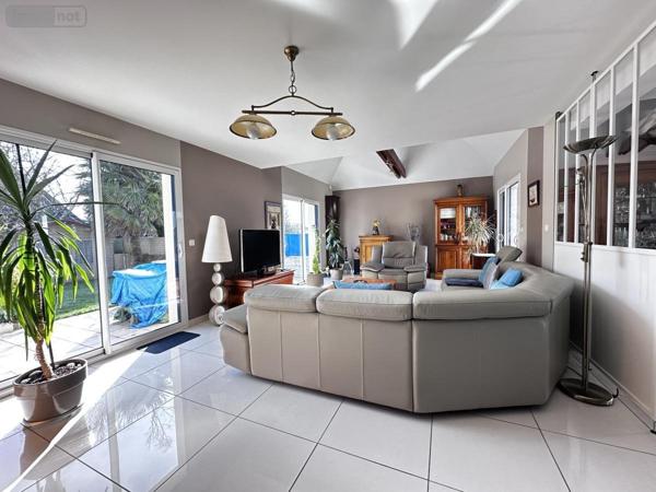 Maison à vendre à Saint-Avé dans le Morbihan (56890), ref : 56003-1421