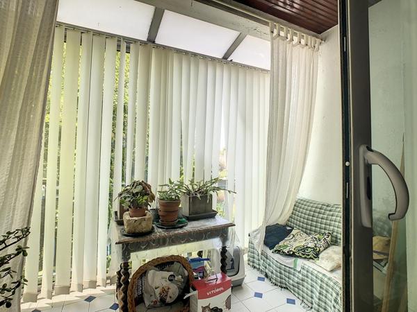 Maison familiale 4 chambres avec jardin, garage et fort potentiel