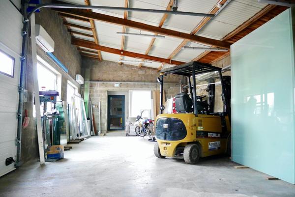 BATIMENT 250 M2 SUR 49,99 ARES DE TERRAIN DONT 29 ARES CONSTRUCTIBLES 259 000 €