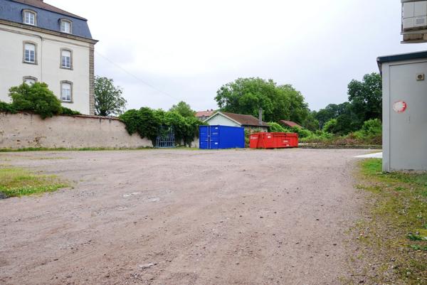 BATIMENT 250 M2 SUR 49,99 ARES DE TERRAIN DONT 29 ARES CONSTRUCTIBLES 259 000 €