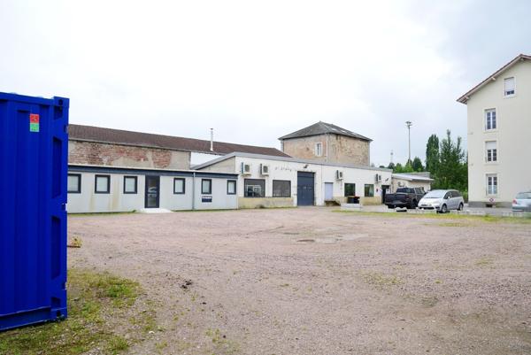 BATIMENT 250 M2 SUR 49,99 ARES DE TERRAIN DONT 29 ARES CONSTRUCTIBLES 259 000 €