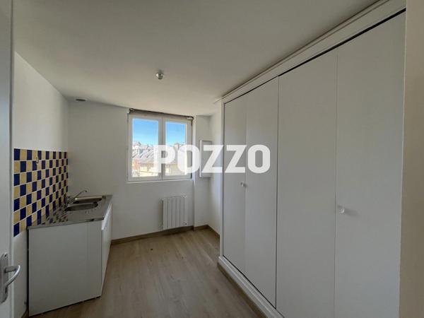 A vendre -Local d'activité à usage de bureaux Saint Lo 60 m2- SAINT LO