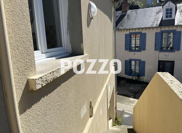 A vendre -Local d'activité à usage de bureaux Saint Lo 60 m2- SAINT LO