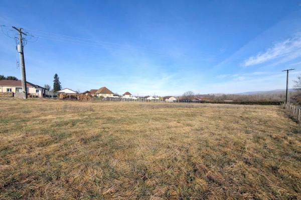Vente Terrain 646 m2 à Les Avenières Veyrins-Thuellin