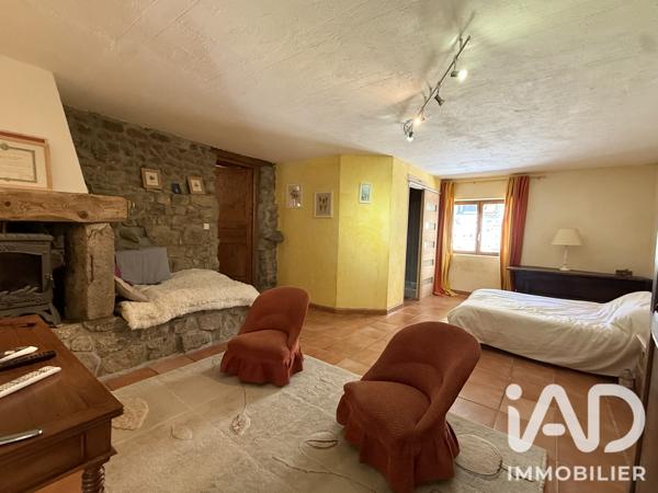 Maison à vendre 7 pièces 330 m² Marlhes