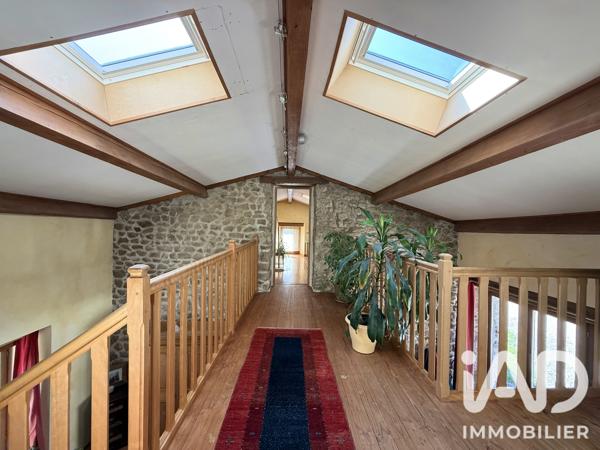 Maison à vendre 7 pièces 330 m² Marlhes