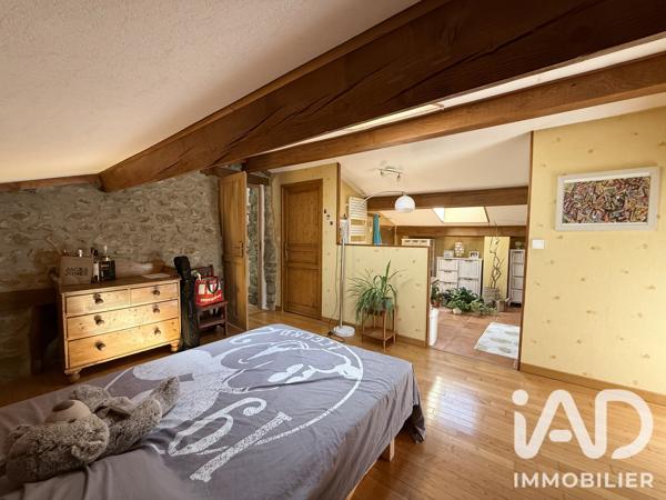 Maison à vendre 7 pièces 330 m² Marlhes