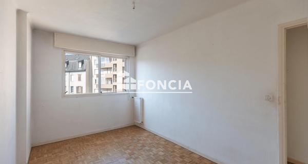 À vendre Appartement 5 pièces 115.55 m² - Tarbes 65000
