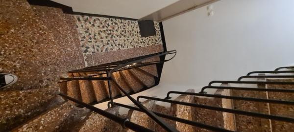 Maison divisée en 5 appartements F2