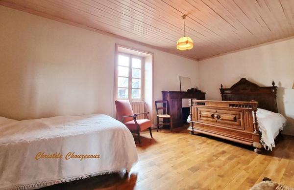 19310 Brignac la plaine : Corps de ferme