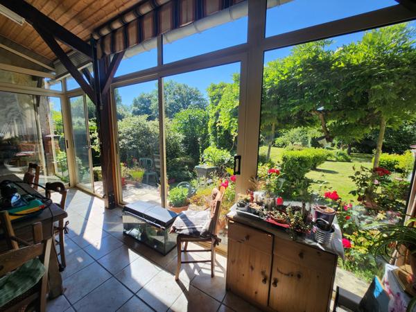 Mareuil-sur-Lay-Dissais (85320) Maison spacieuse au bord du lay avec 4 chambres et deux garages