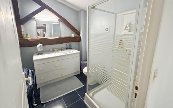 Maison à vendre    7 pièces •  Moirax