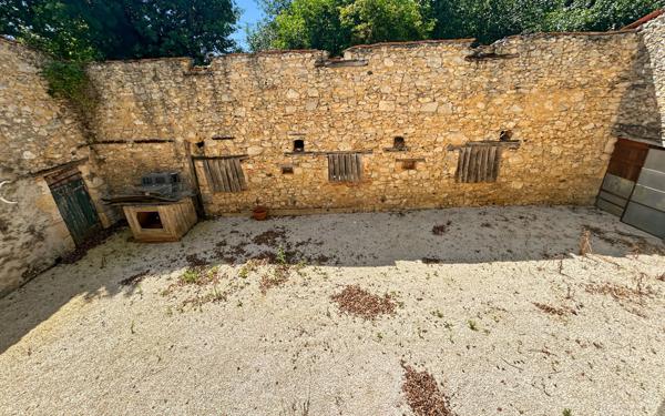 Maison à vendre    7 pièces •  Moirax