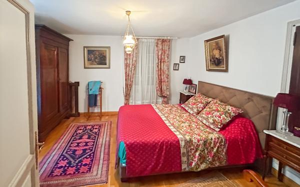 Maison à vendre    7 pièces •  Moirax