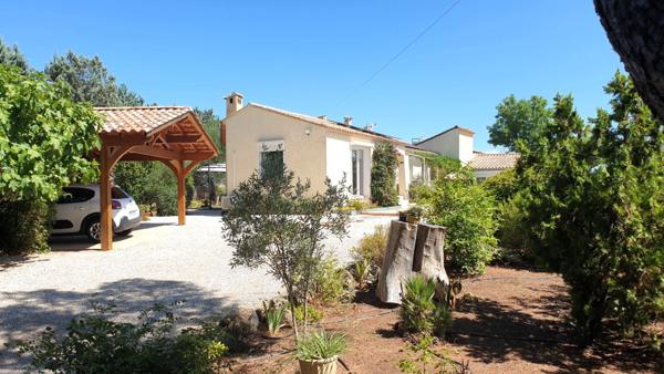 Villa T6 de 163 m² avec piscine sur un terrain de 1 450 m²