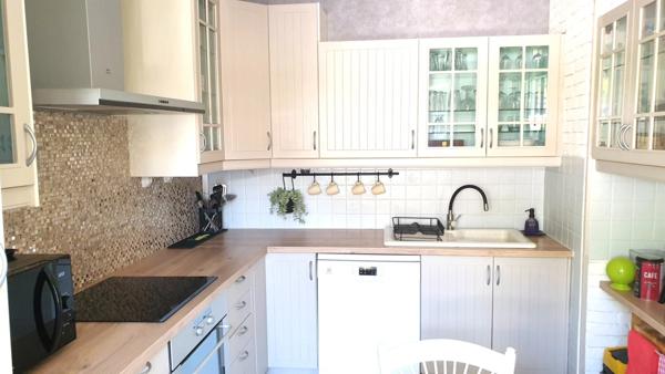 Villa T6 de 163 m² avec piscine sur un terrain de 1 450 m²