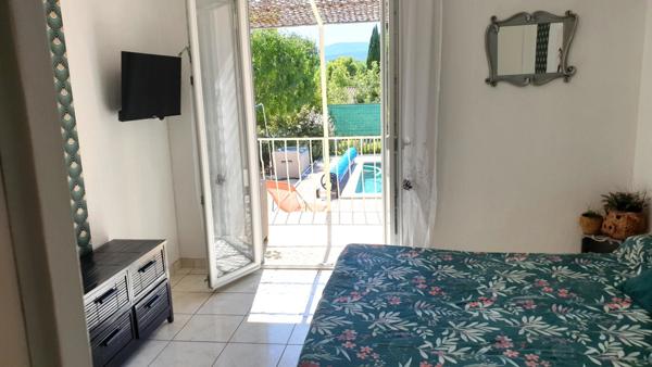 Villa T6 de 163 m² avec piscine sur un terrain de 1 450 m²