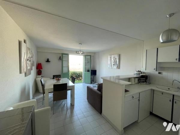 SAINT MALO - Bas Sablon - Appartement VUE BASSIN et INTRA-MUROS T2 de 41.66m² - Jardin et cave.