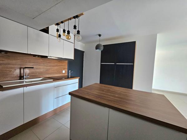 LES VIOUGUES SUD - Superbe T3 de 2019 située dans ce quartier prisé