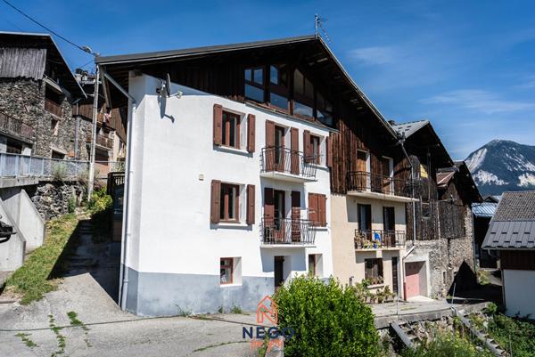 BOZEL - MAISON DE RAPPORT 120 M² - DOUBLE APPARTEMENT - INVESTISSEMENT & USAGE MIXTE Bozel