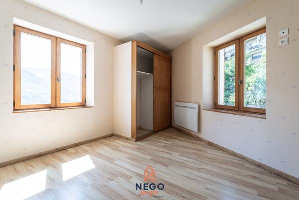 BOZEL - MAISON DE RAPPORT 120 M² - DOUBLE APPARTEMENT - INVESTISSEMENT & USAGE MIXTE Bozel