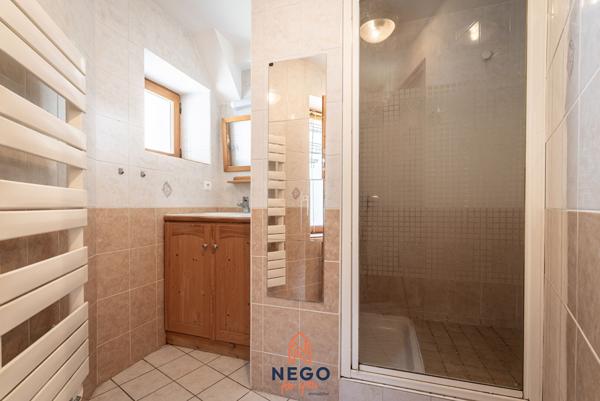 BOZEL - MAISON DE RAPPORT 120 M² - DOUBLE APPARTEMENT - INVESTISSEMENT & USAGE MIXTE Bozel